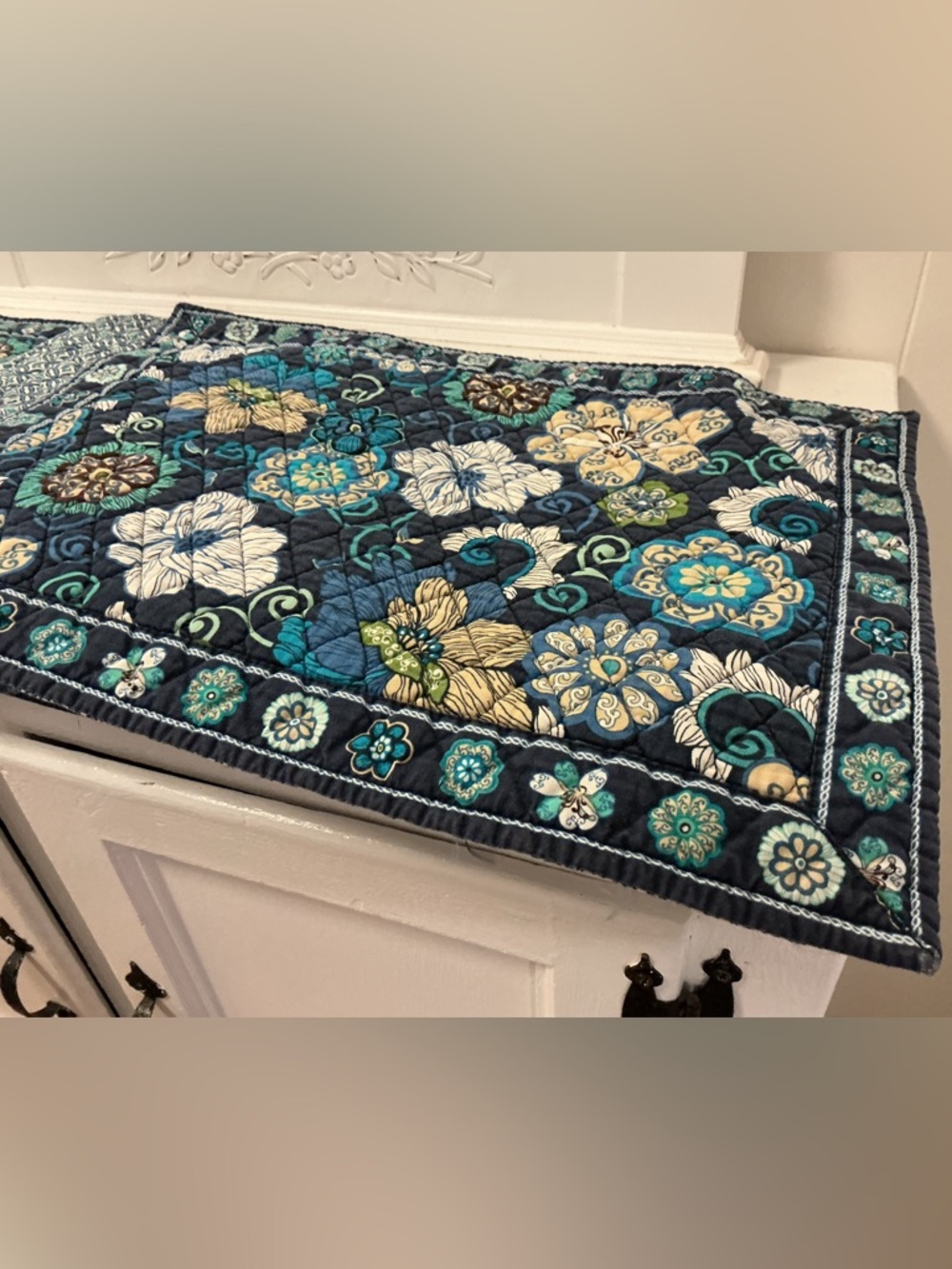 Vera Bradley Quilted Set of Reversible Placemats - Picture 11 of 16